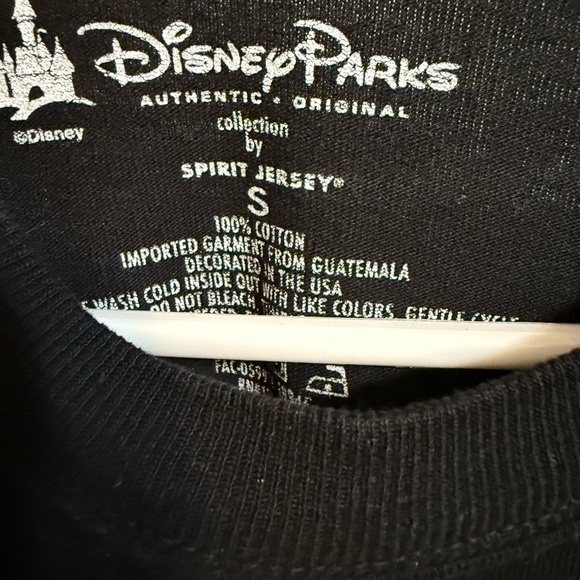 Walt Disney World Spirit Jersey . Small . Gently used. - Picture 5 of 5